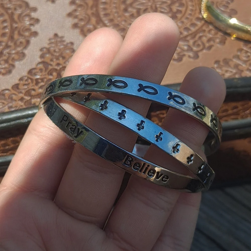 Bracelets - Picture 1 of 1